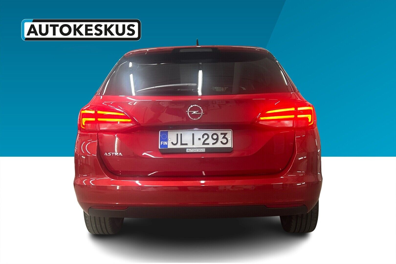 Opel Astra iso kuva 2