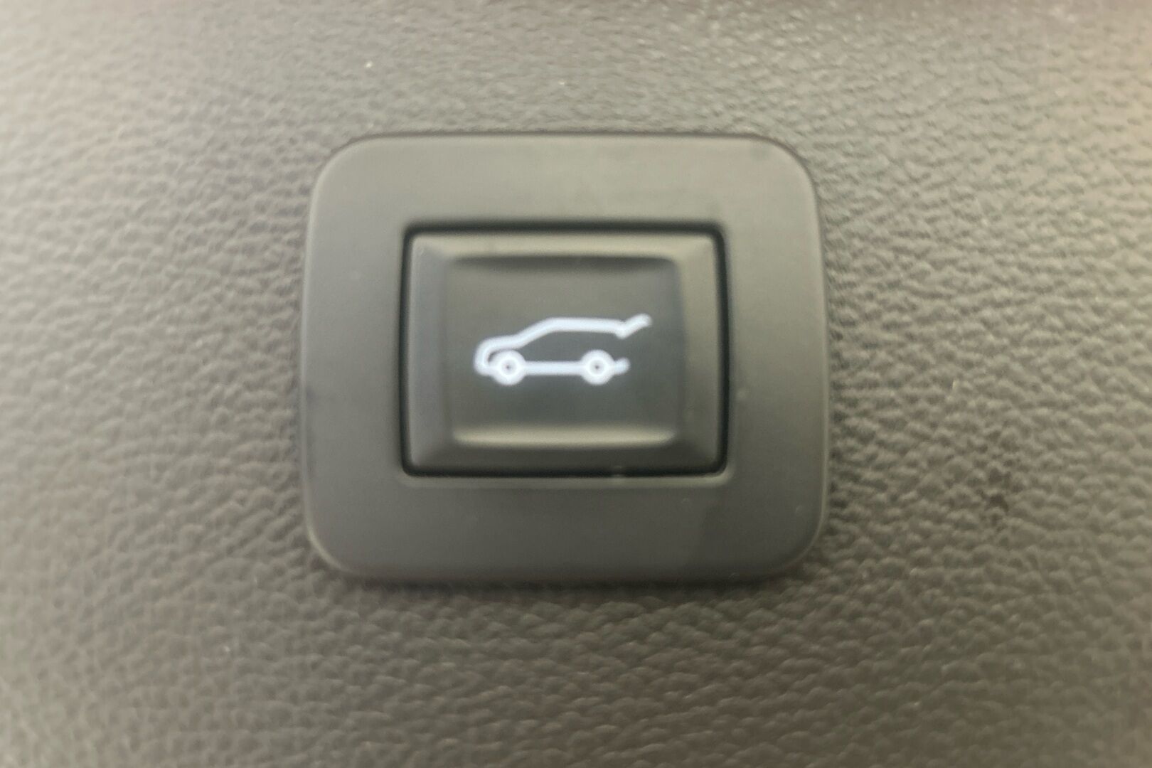 Opel Astra iso kuva 21