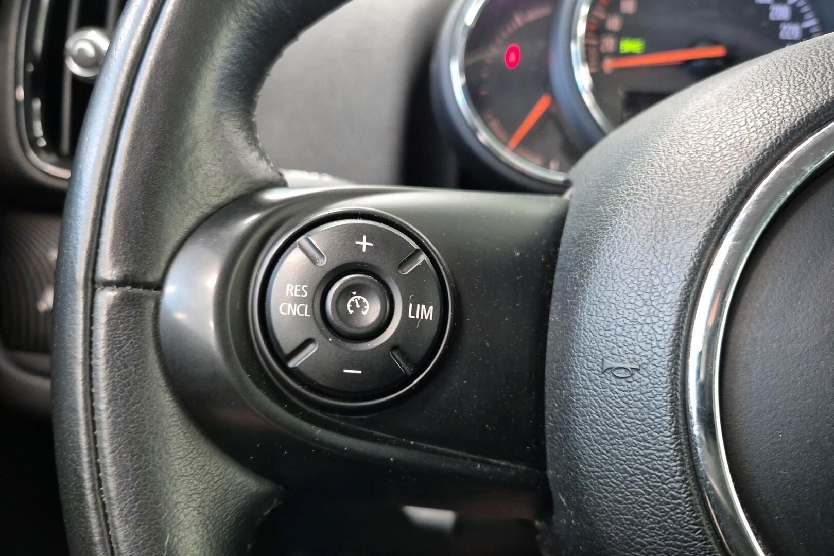 Mini Countryman iso kuva 21