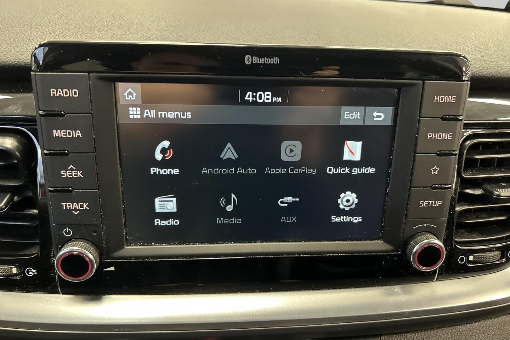 Kia Stonic iso kuva 14