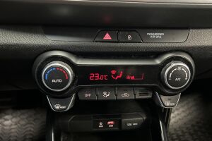 Kia Stonic esikatselu 18