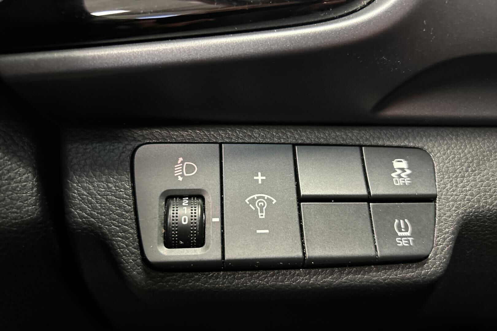 Kia Stonic iso kuva 22