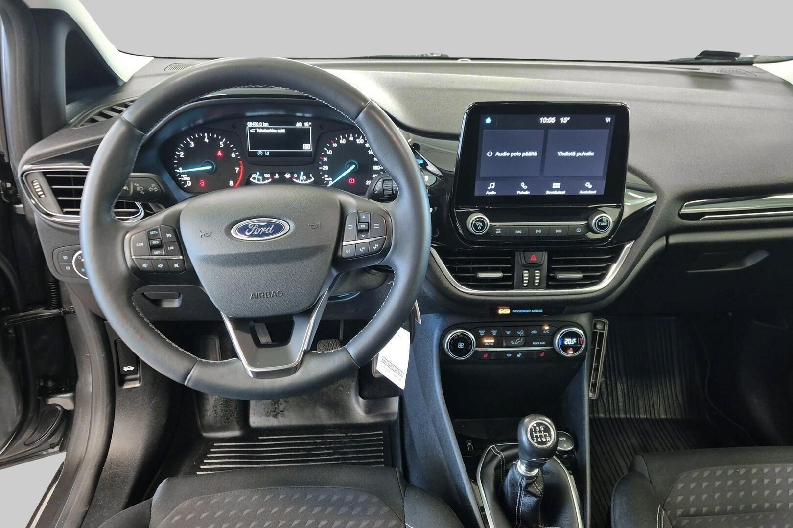 Ford Fiesta iso kuva 10