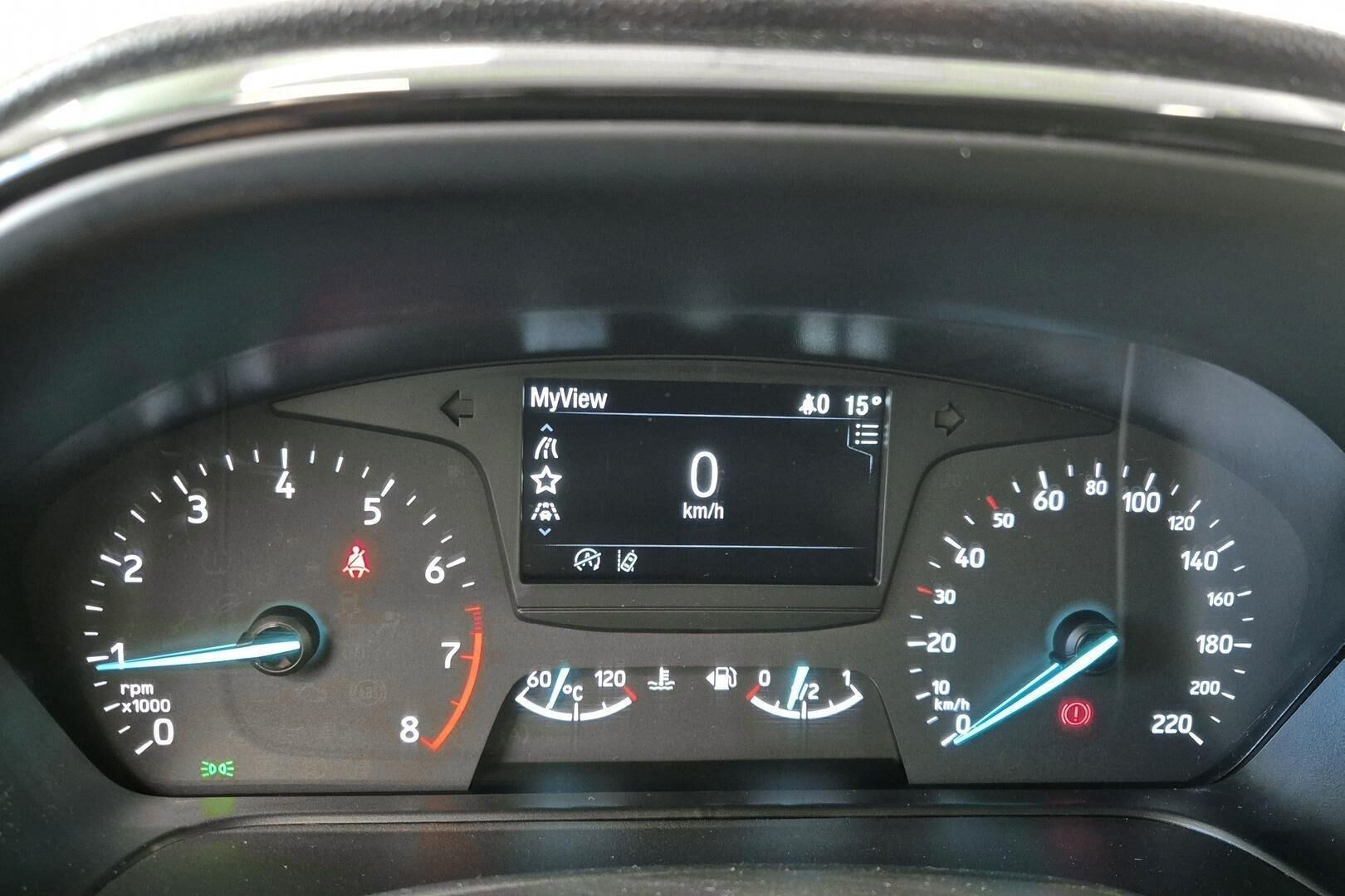 Ford Fiesta iso kuva 13