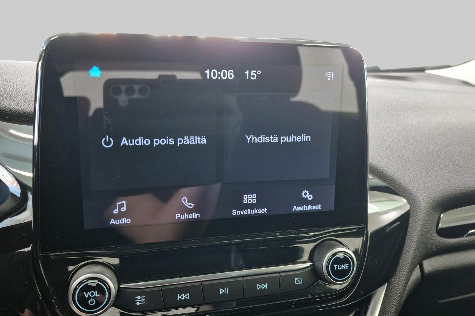 Ford Fiesta iso kuva 20