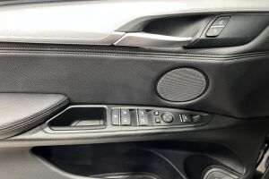 BMW X5 esikatselu 26