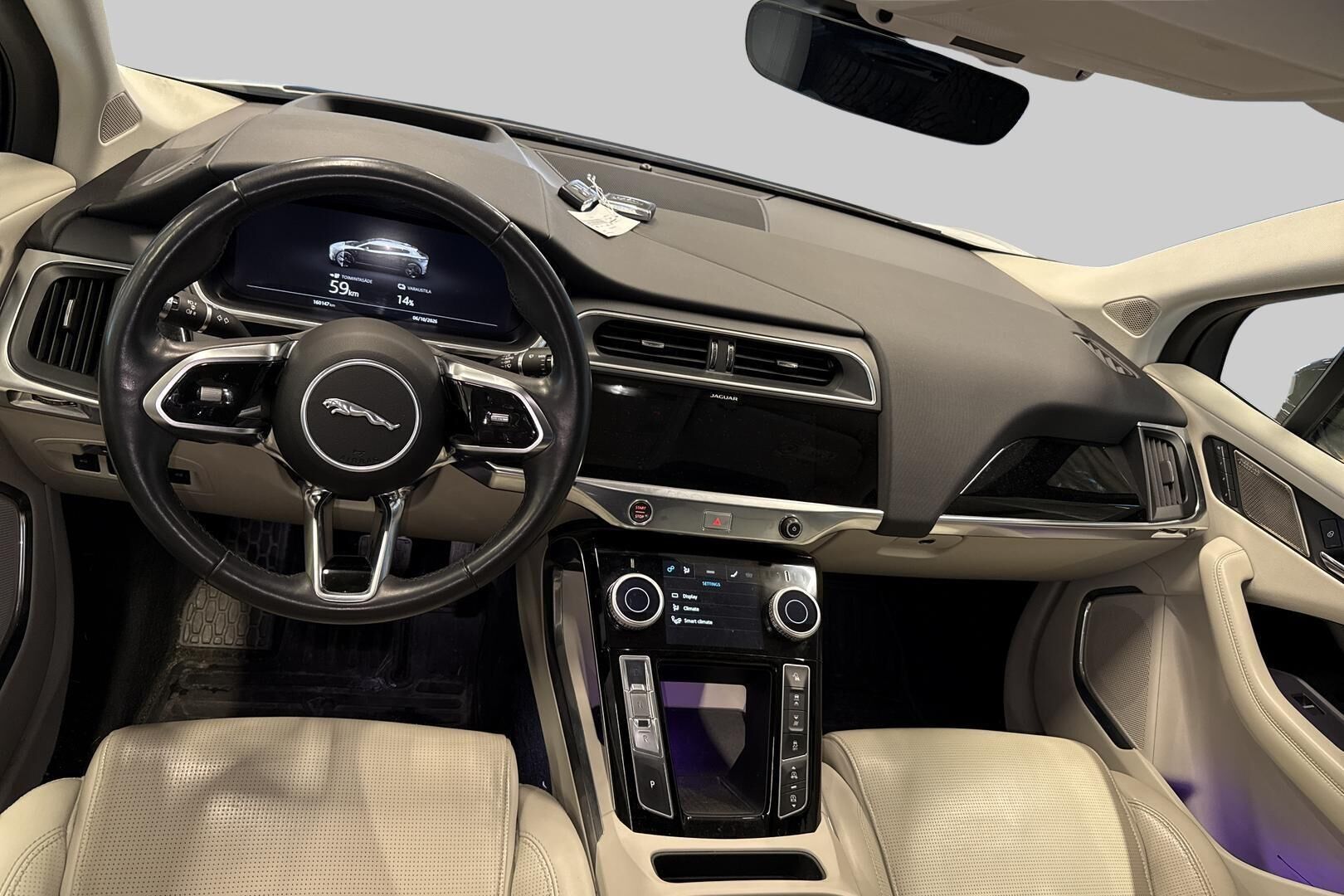 Jaguar I-PACE iso kuva 25