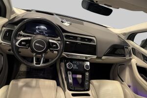 Jaguar I-PACE esikatselu 25