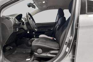 Mitsubishi Space Star esikatselu 9