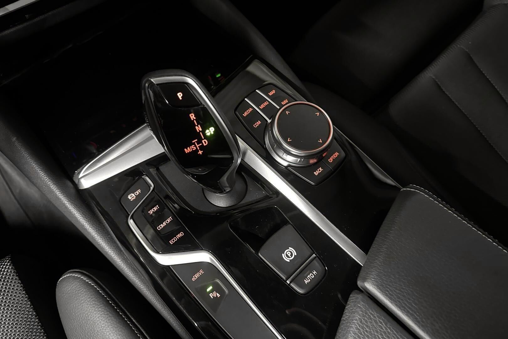 BMW 5-sarja iso kuva 29