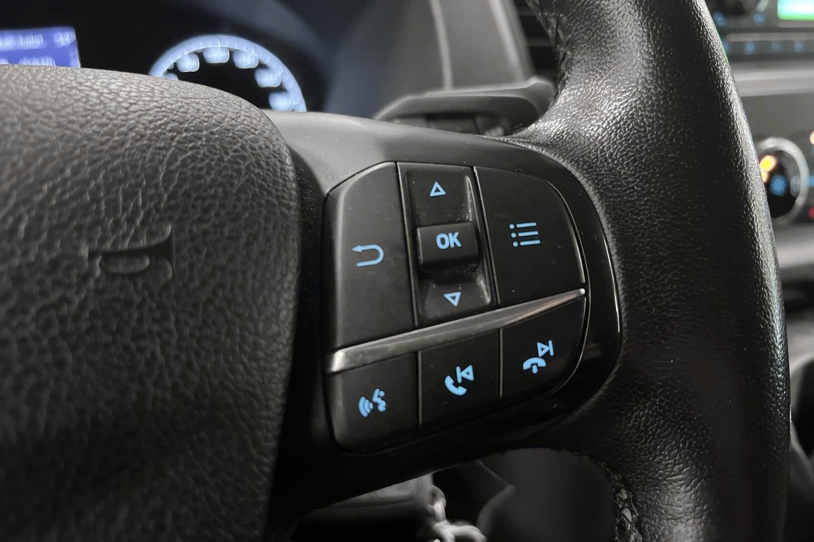 Ford Transit Custom iso kuva 15