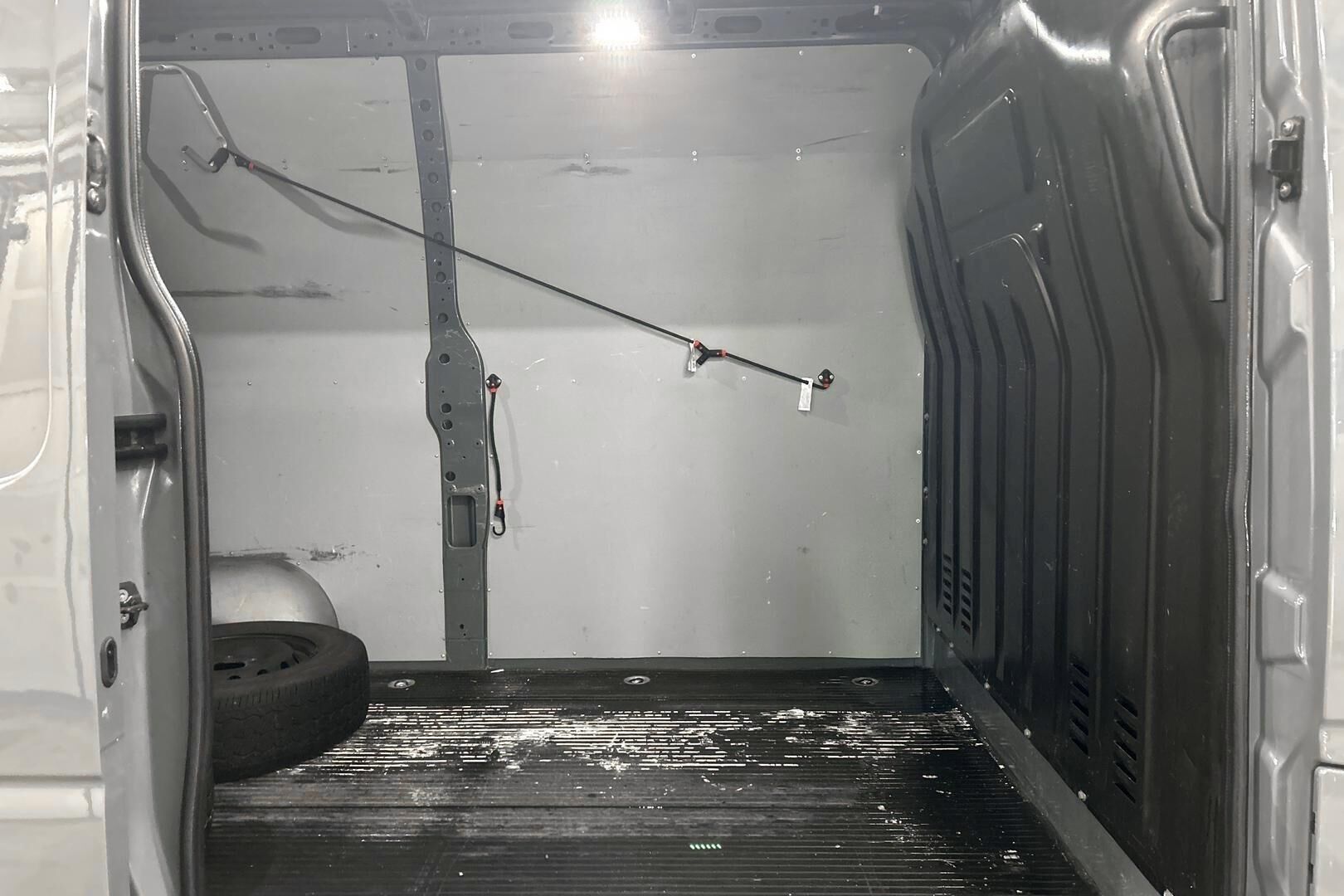 Renault Master iso kuva 10