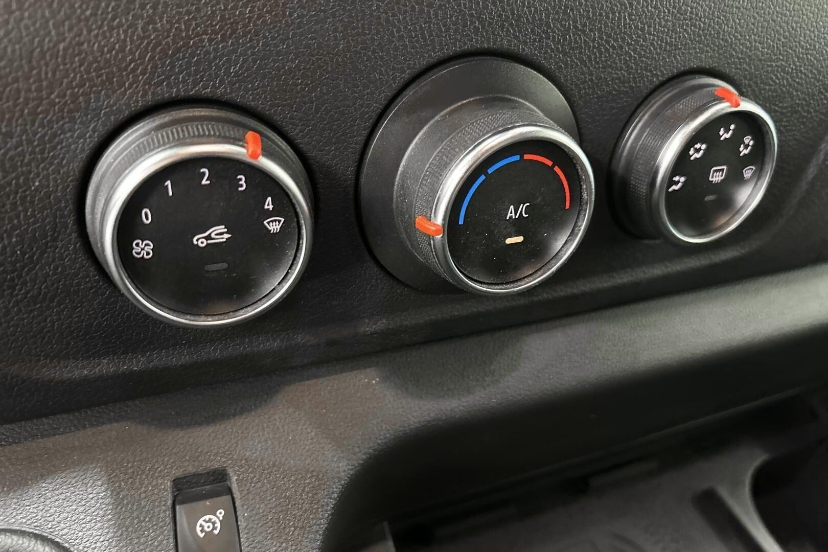 Renault Master iso kuva 19