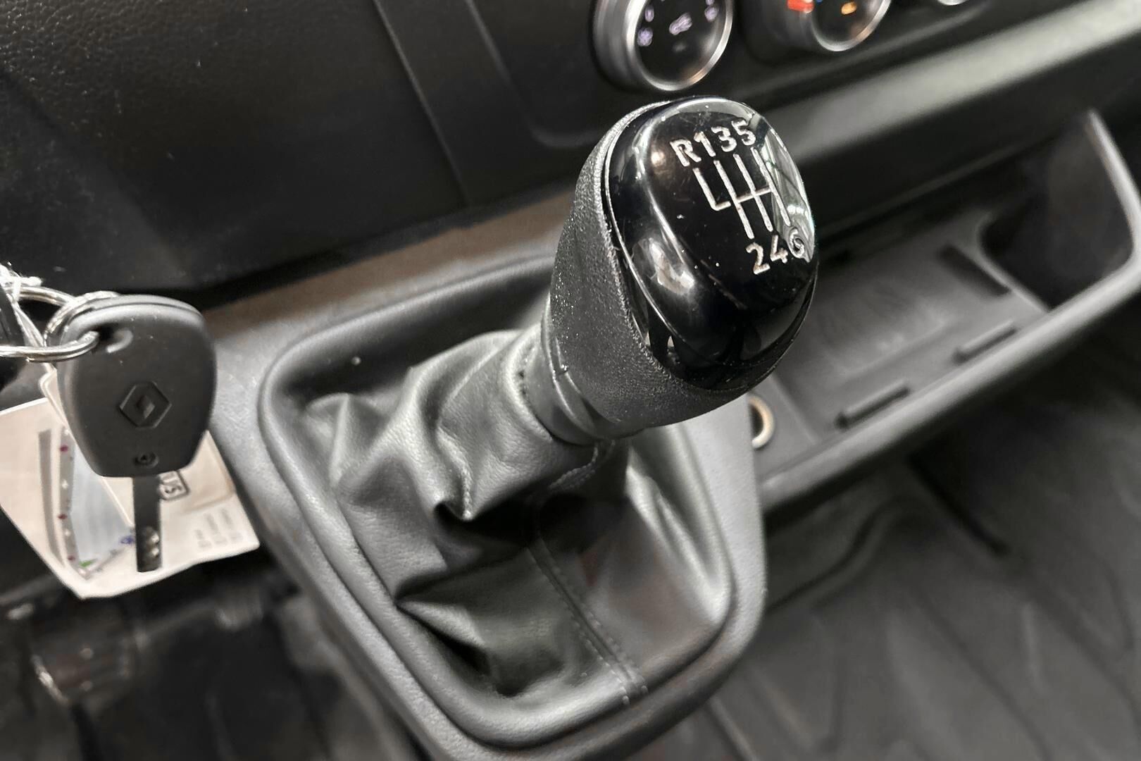 Renault Master iso kuva 20