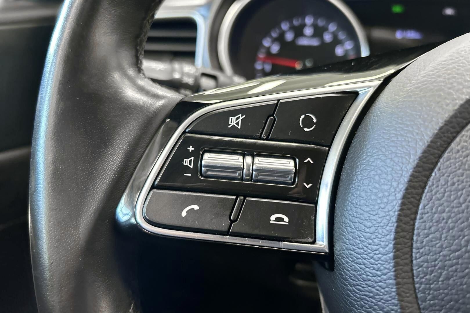 KIA Ceed iso kuva 17