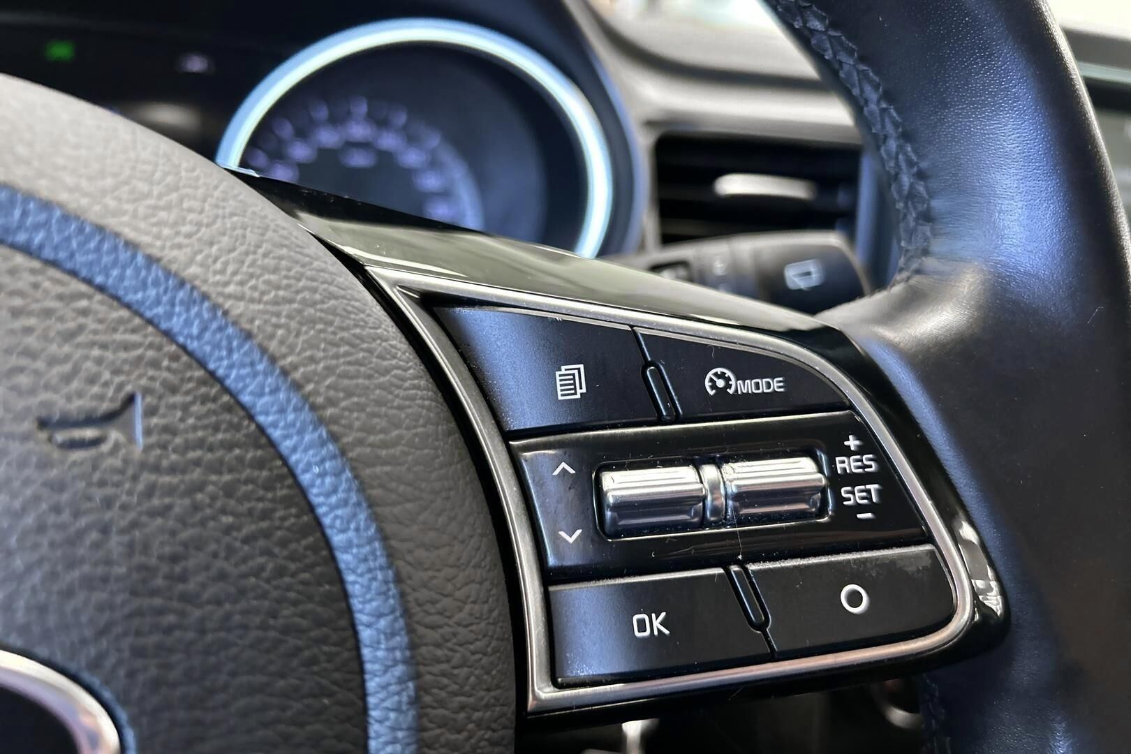 KIA Ceed iso kuva 18