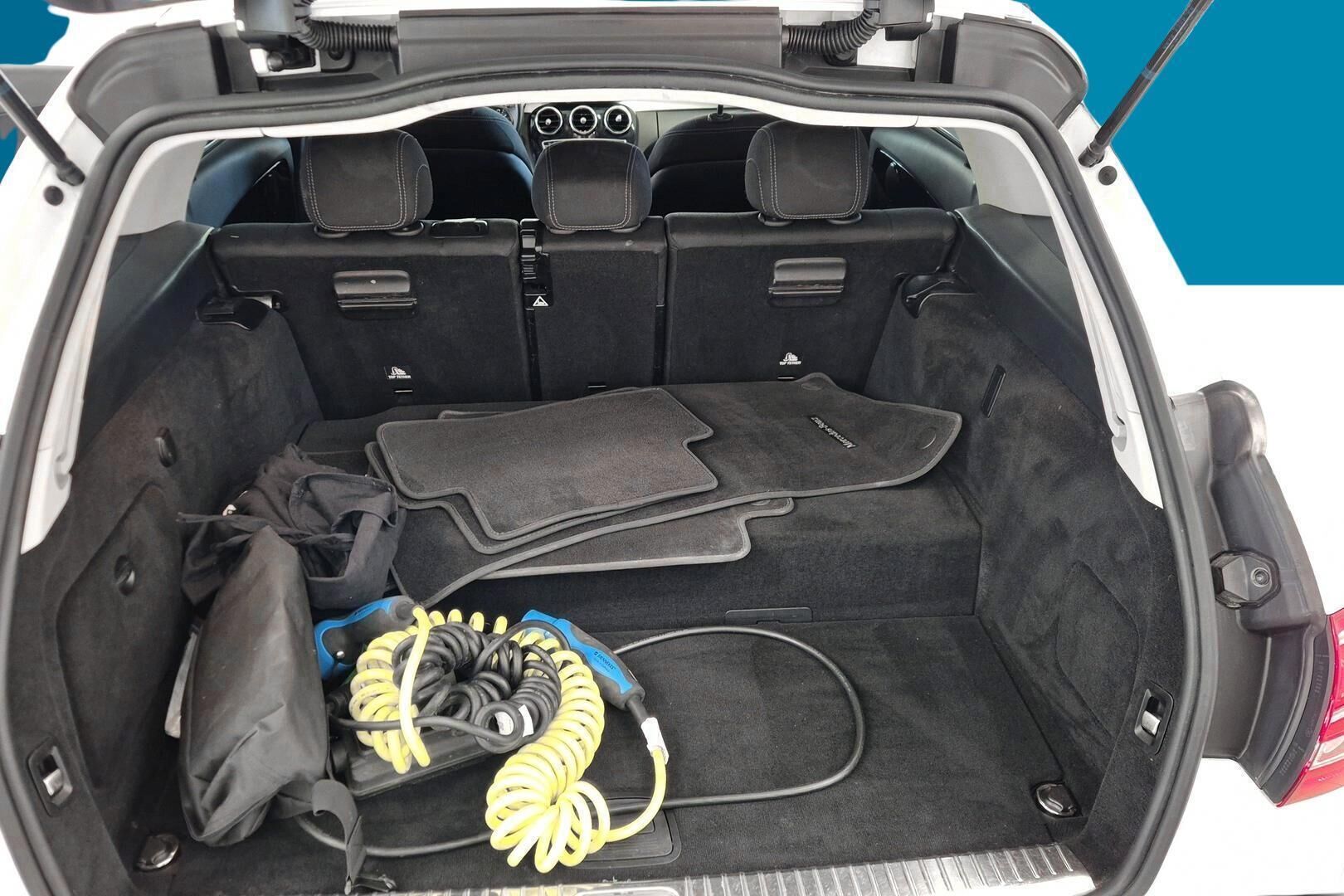 MERCEDES-BENZ C iso kuva 11