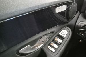 MERCEDES-BENZ C esikatselu 19