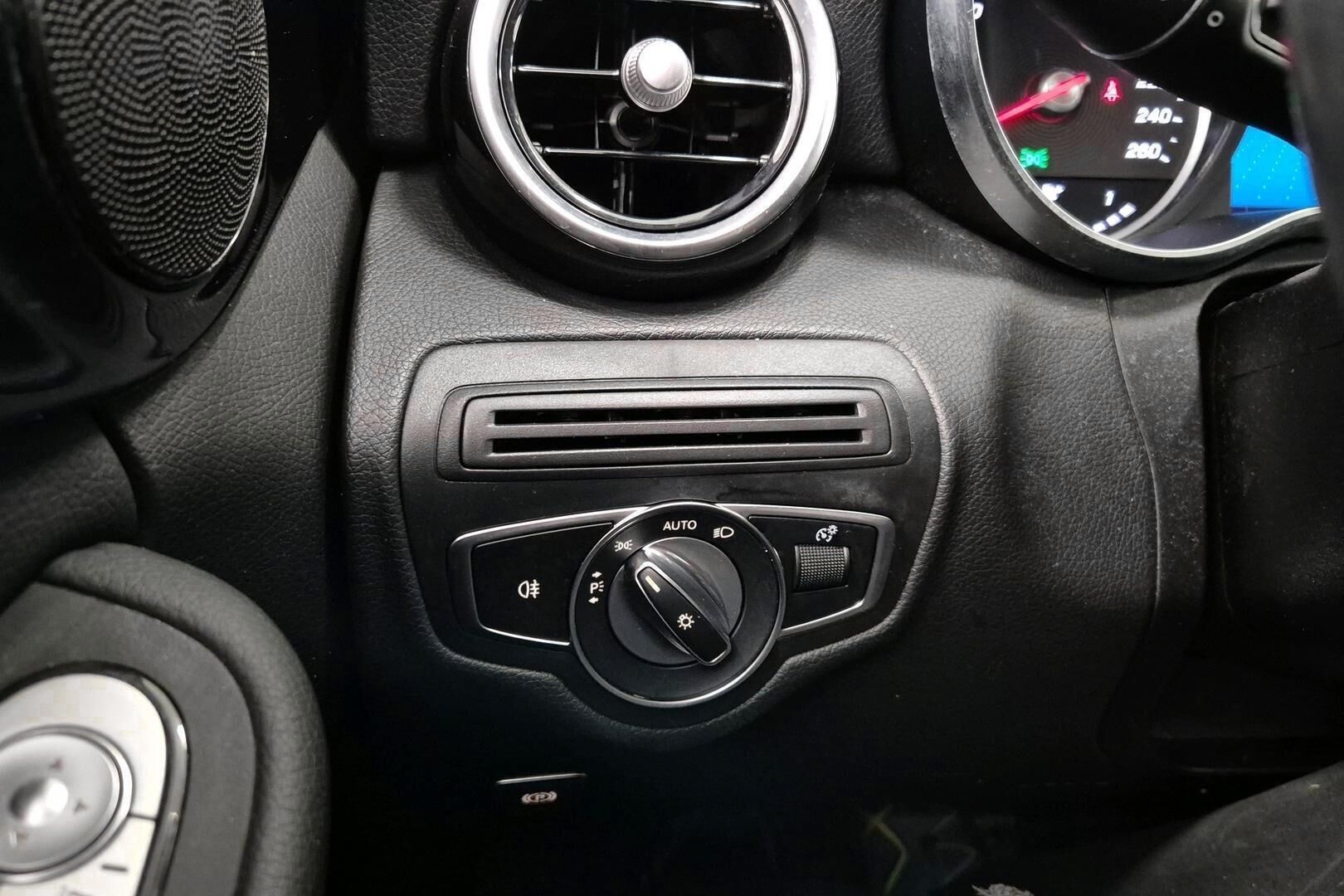 MERCEDES-BENZ C iso kuva 20