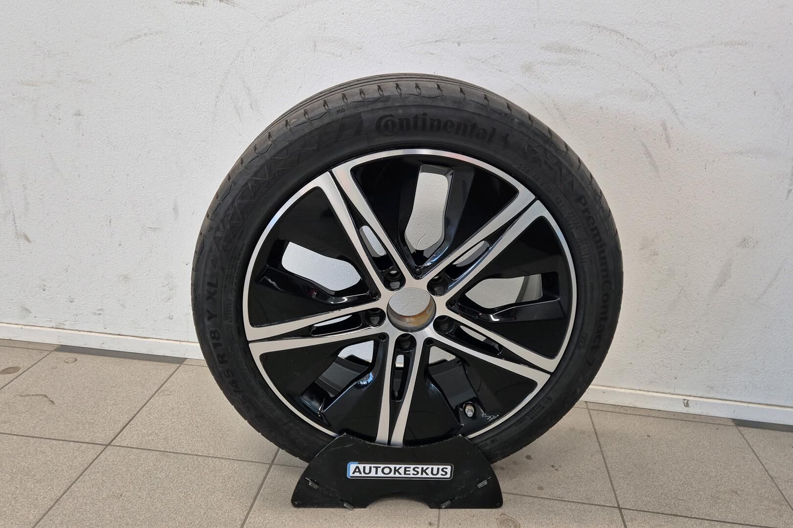 MERCEDES-BENZ C iso kuva 24