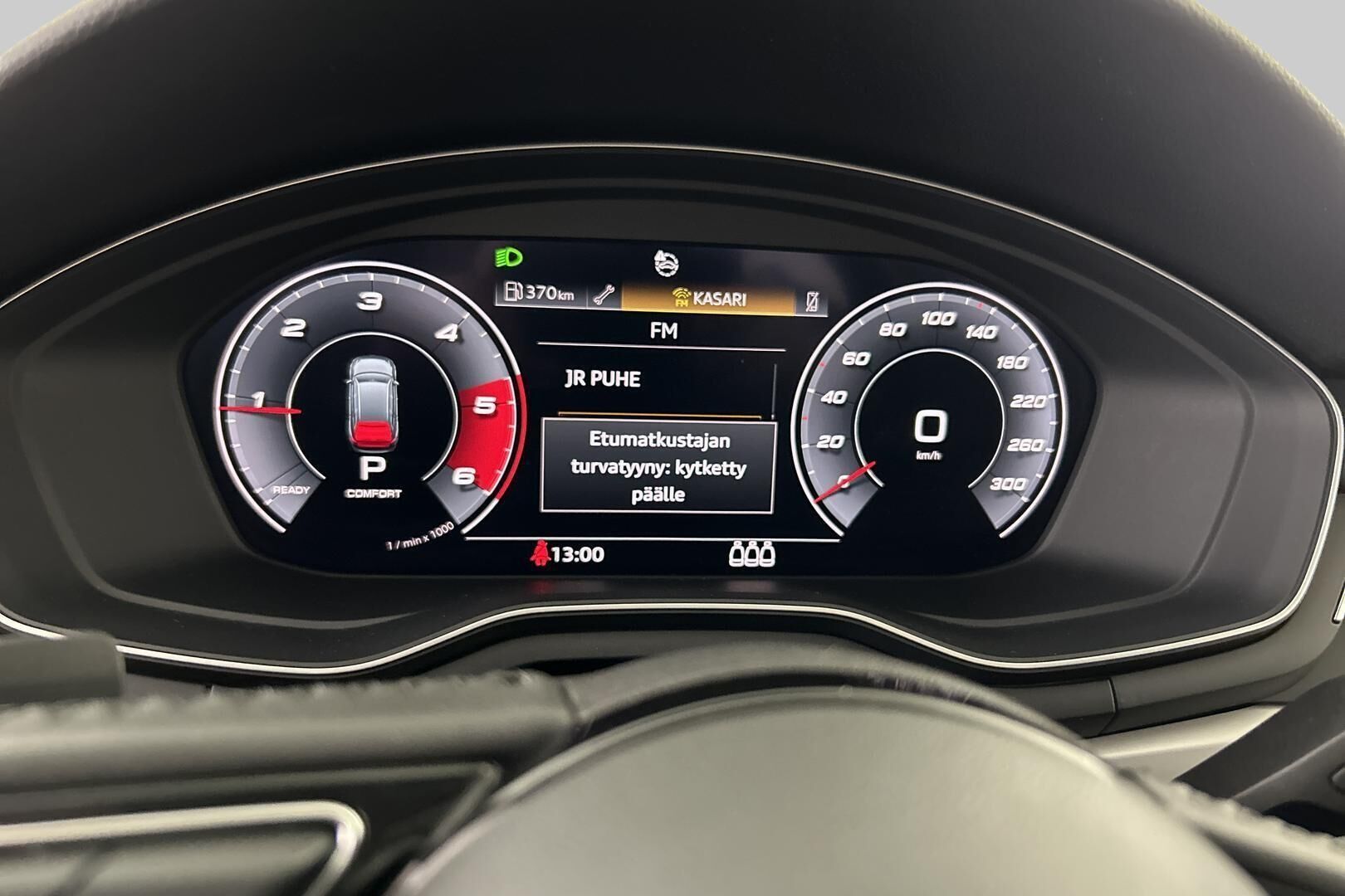 Audi A4 iso kuva 11
