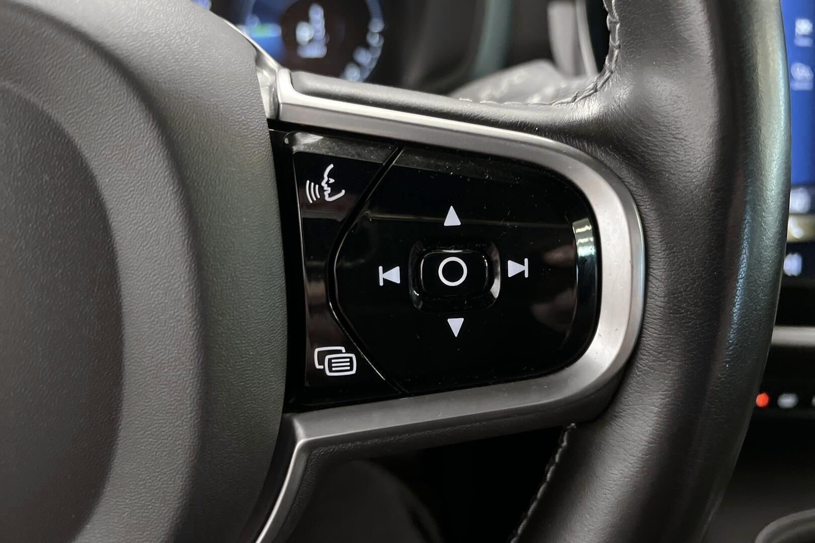 Volvo V60 iso kuva 18