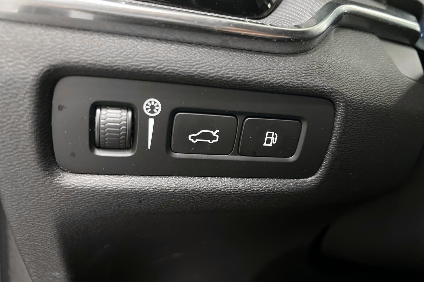 Volvo V60 iso kuva 19