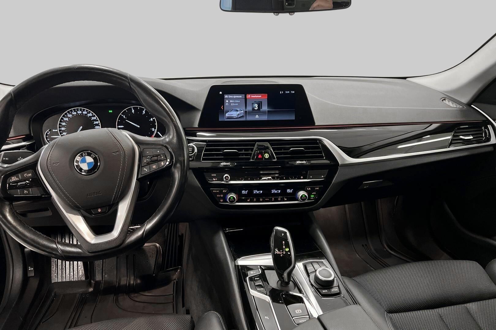 BMW 5-sarja iso kuva 11