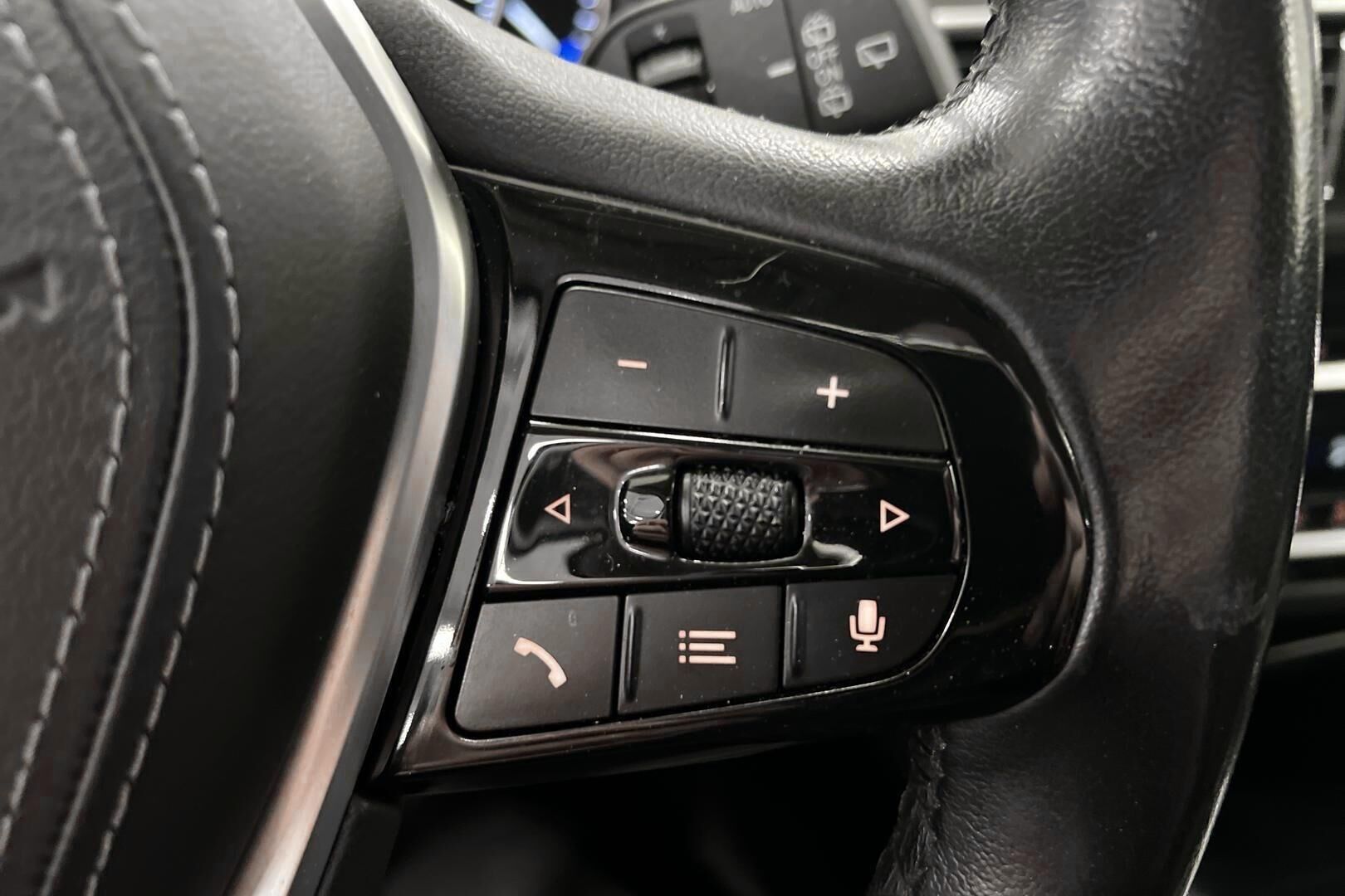 BMW 5-sarja iso kuva 18