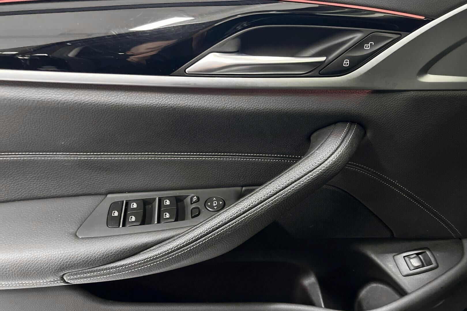 BMW 5-sarja iso kuva 20