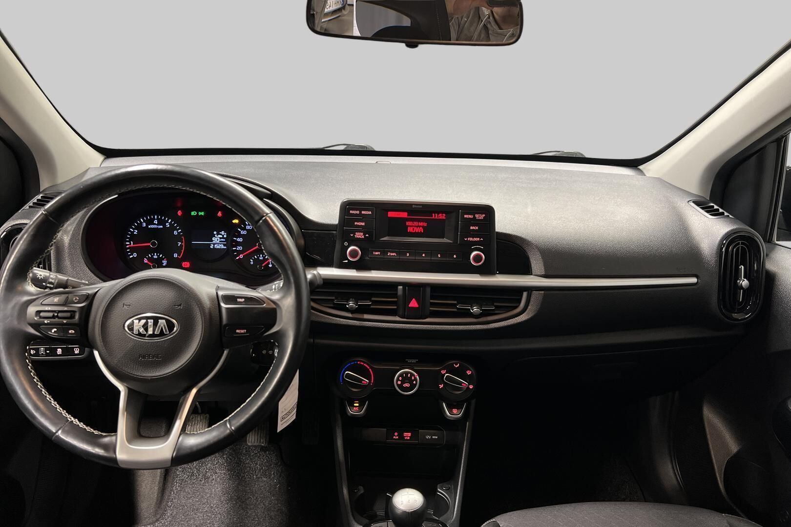 KIA Picanto iso kuva 10
