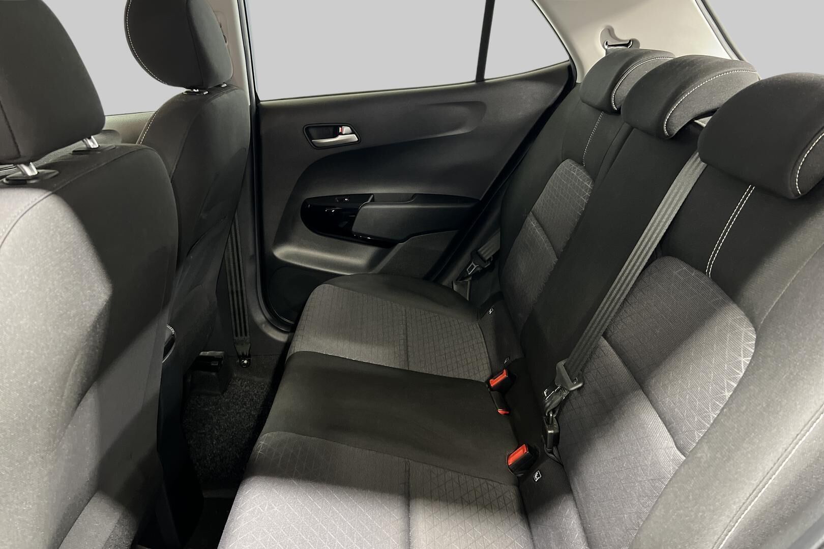 KIA Picanto iso kuva 11