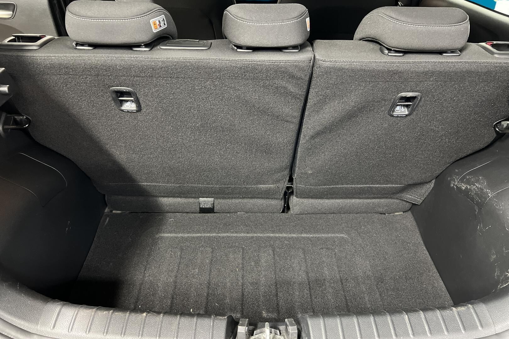 KIA Picanto iso kuva 13