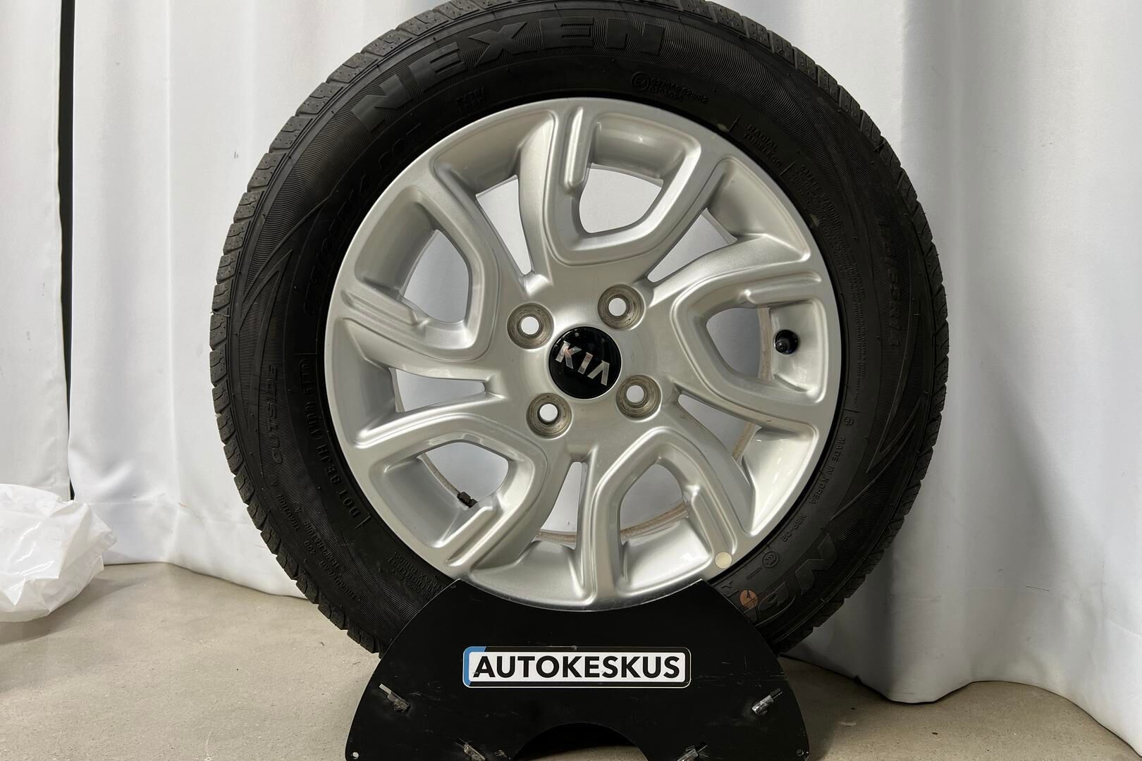 KIA Picanto iso kuva 18