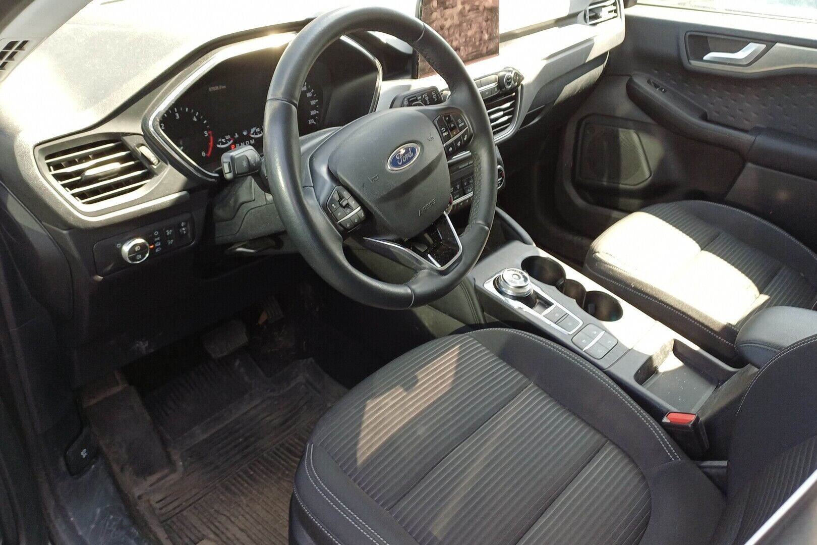 Ford Kuga iso kuva 1