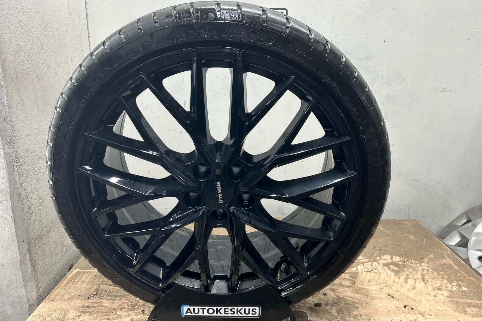 BMW 5-sarja iso kuva 13