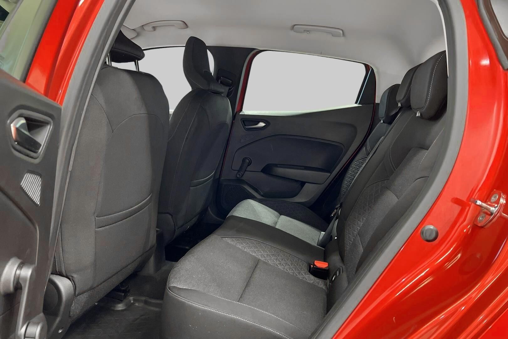 Renault Clio iso kuva 24