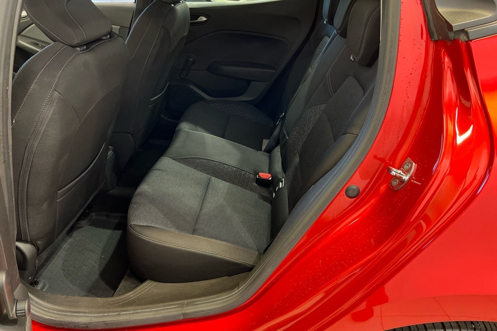 Renault Clio iso kuva 8