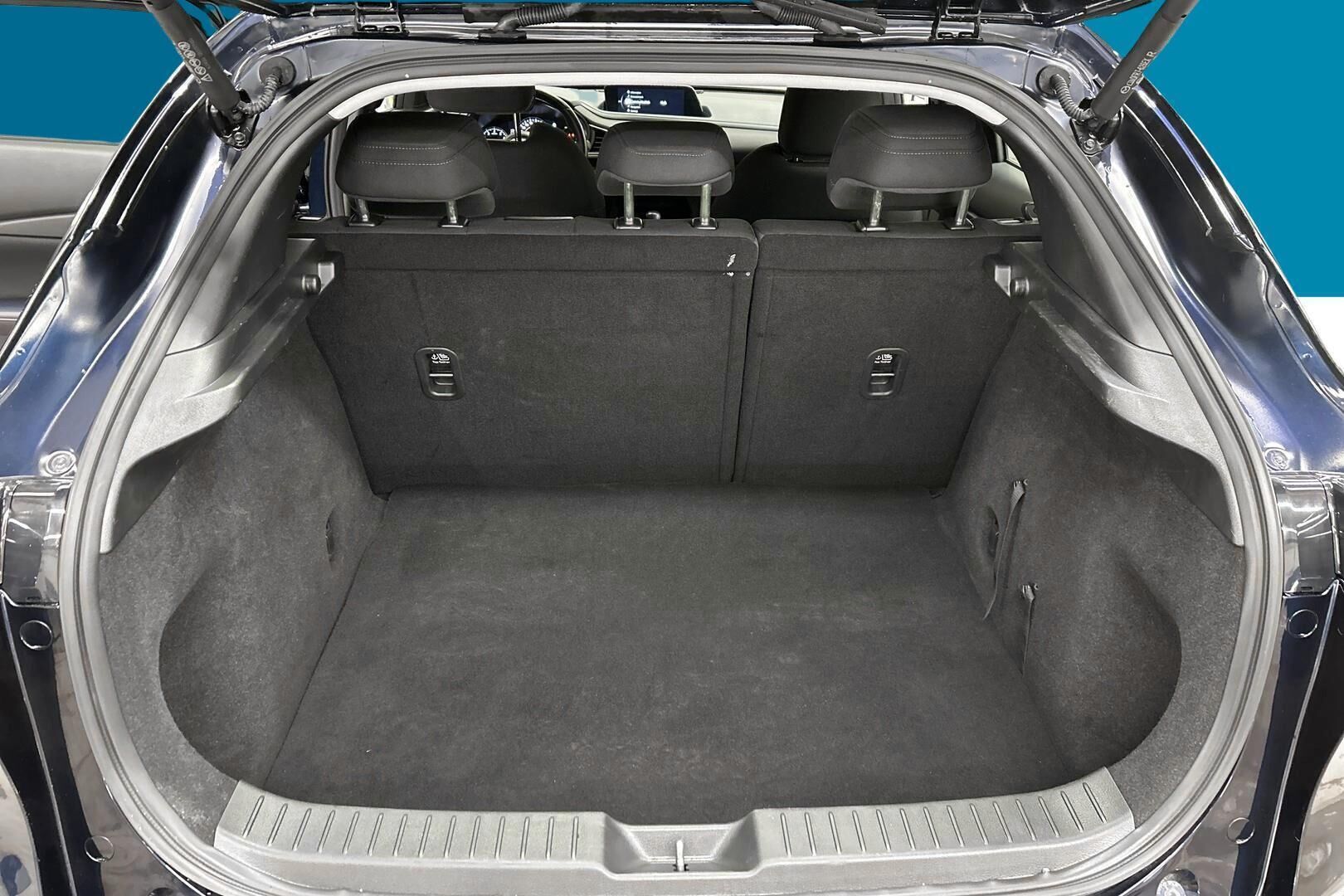 Mazda CX-30 iso kuva 7