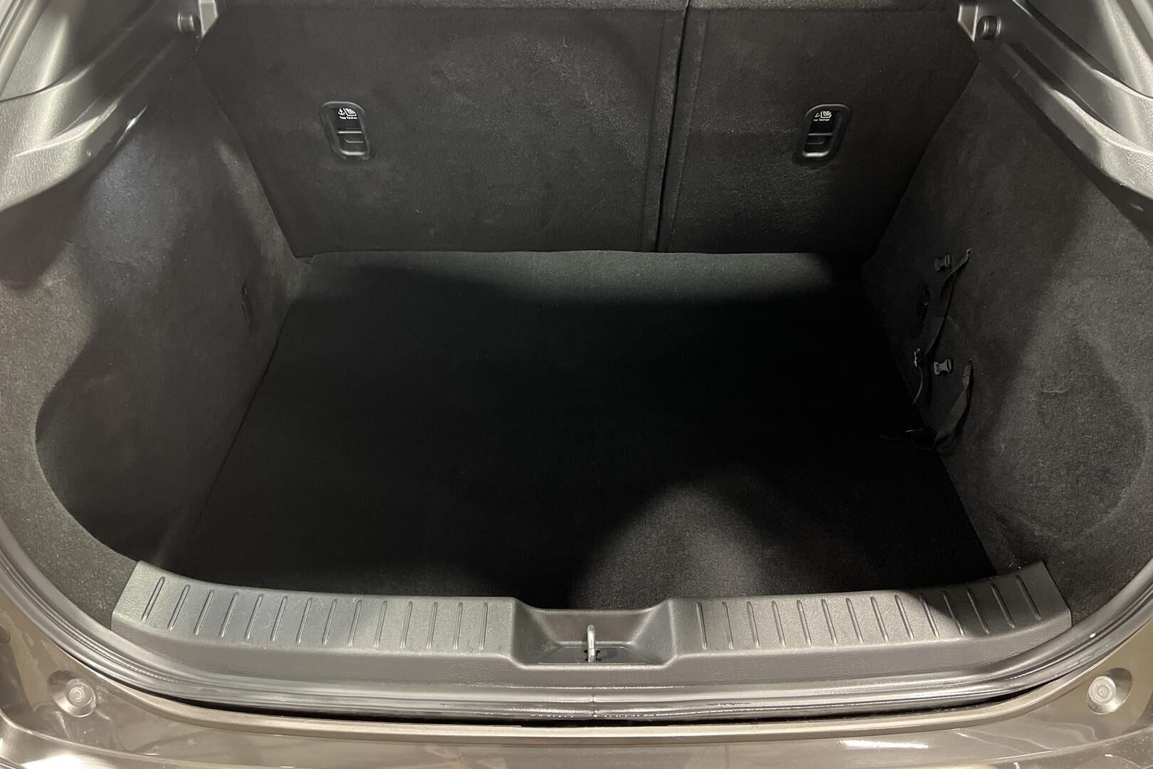 Mazda CX-30 iso kuva 12