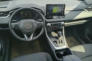 Toyota RAV4 esikatselu 1