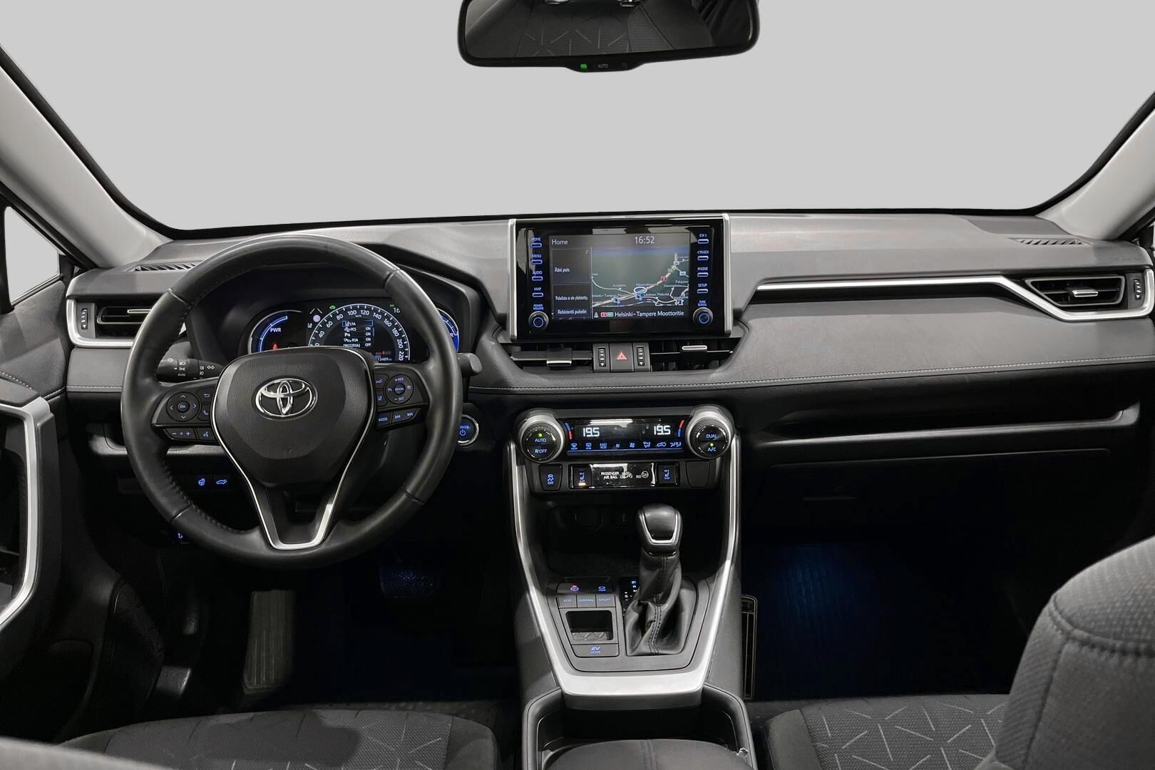 Toyota RAV4 iso kuva 10