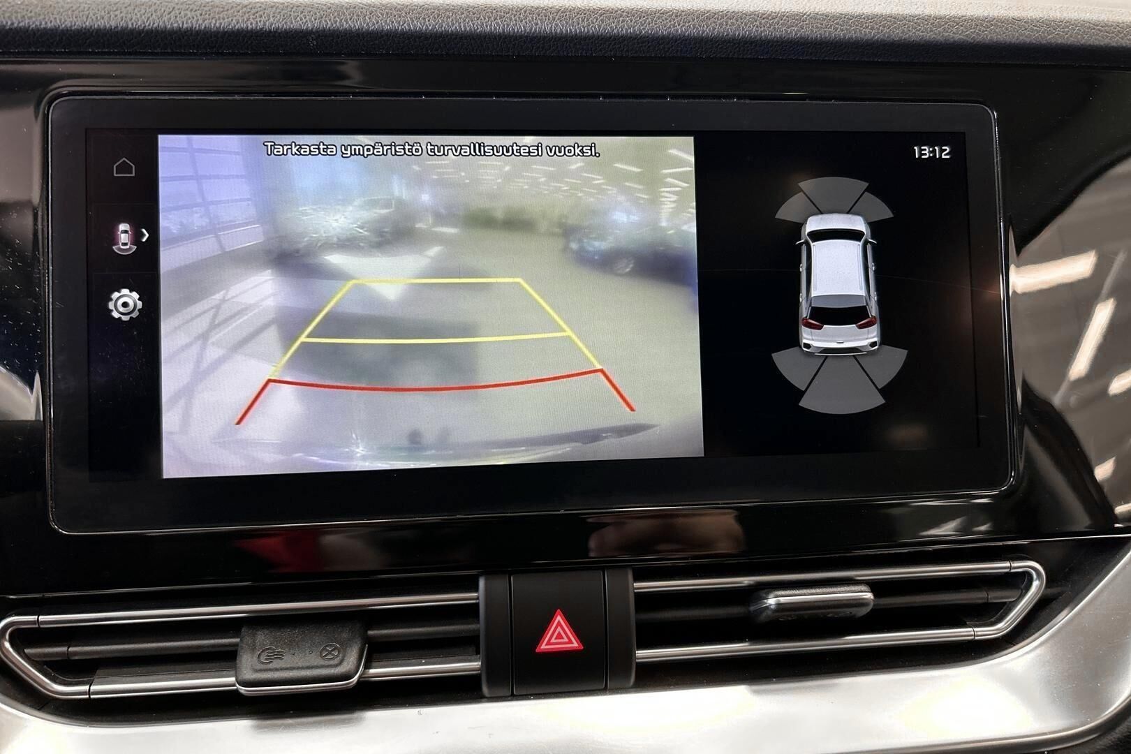 Kia Niro iso kuva 18