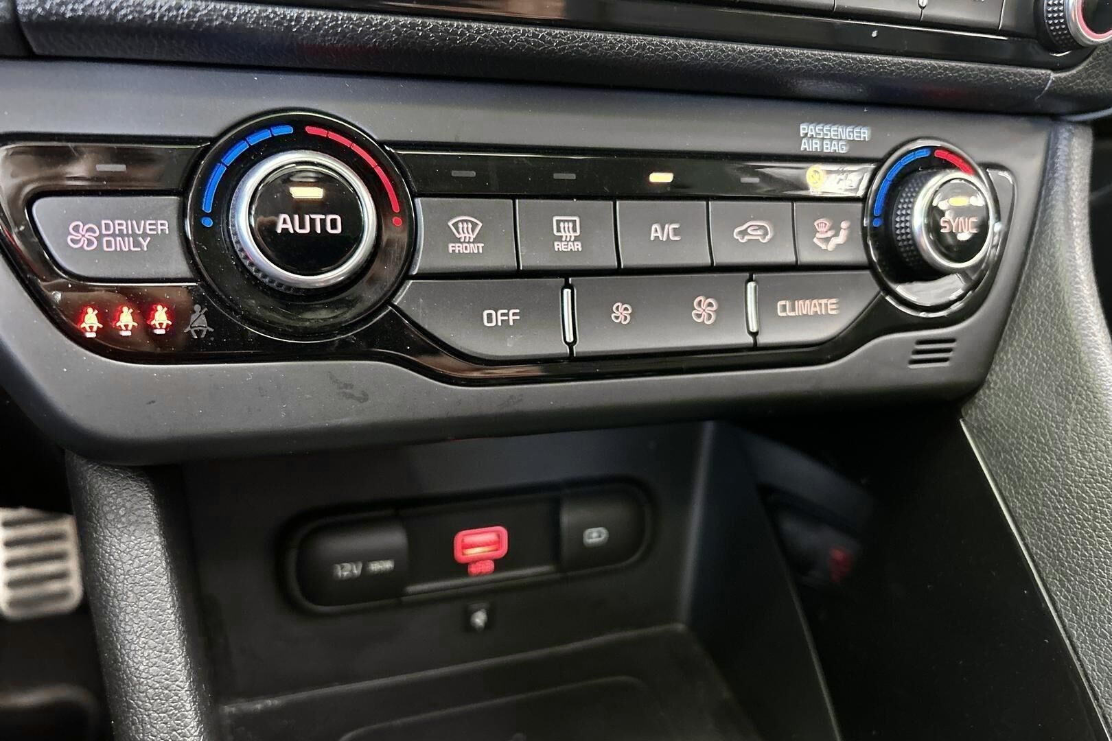 Kia Niro iso kuva 20