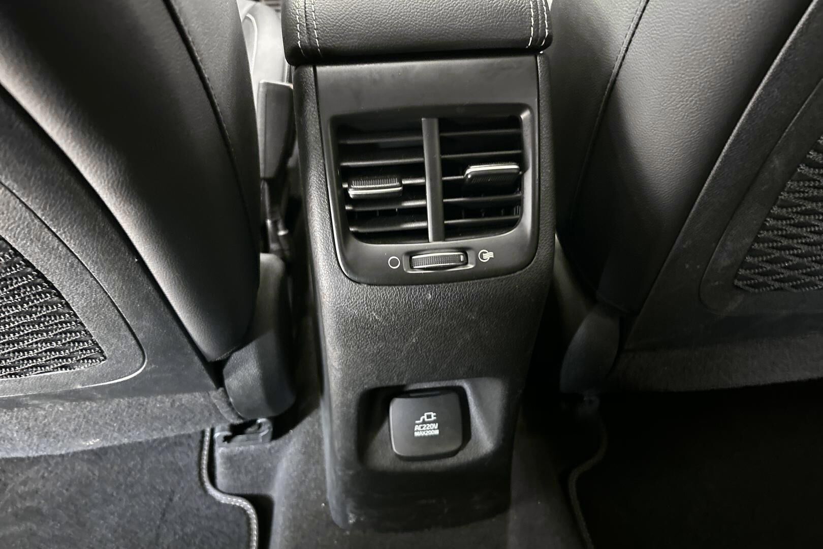 Kia Niro iso kuva 29