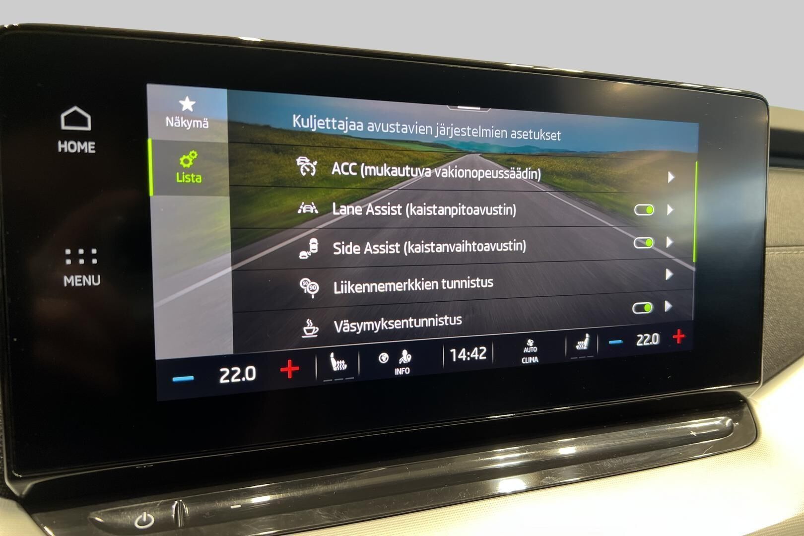 Skoda Octavia iso kuva 13