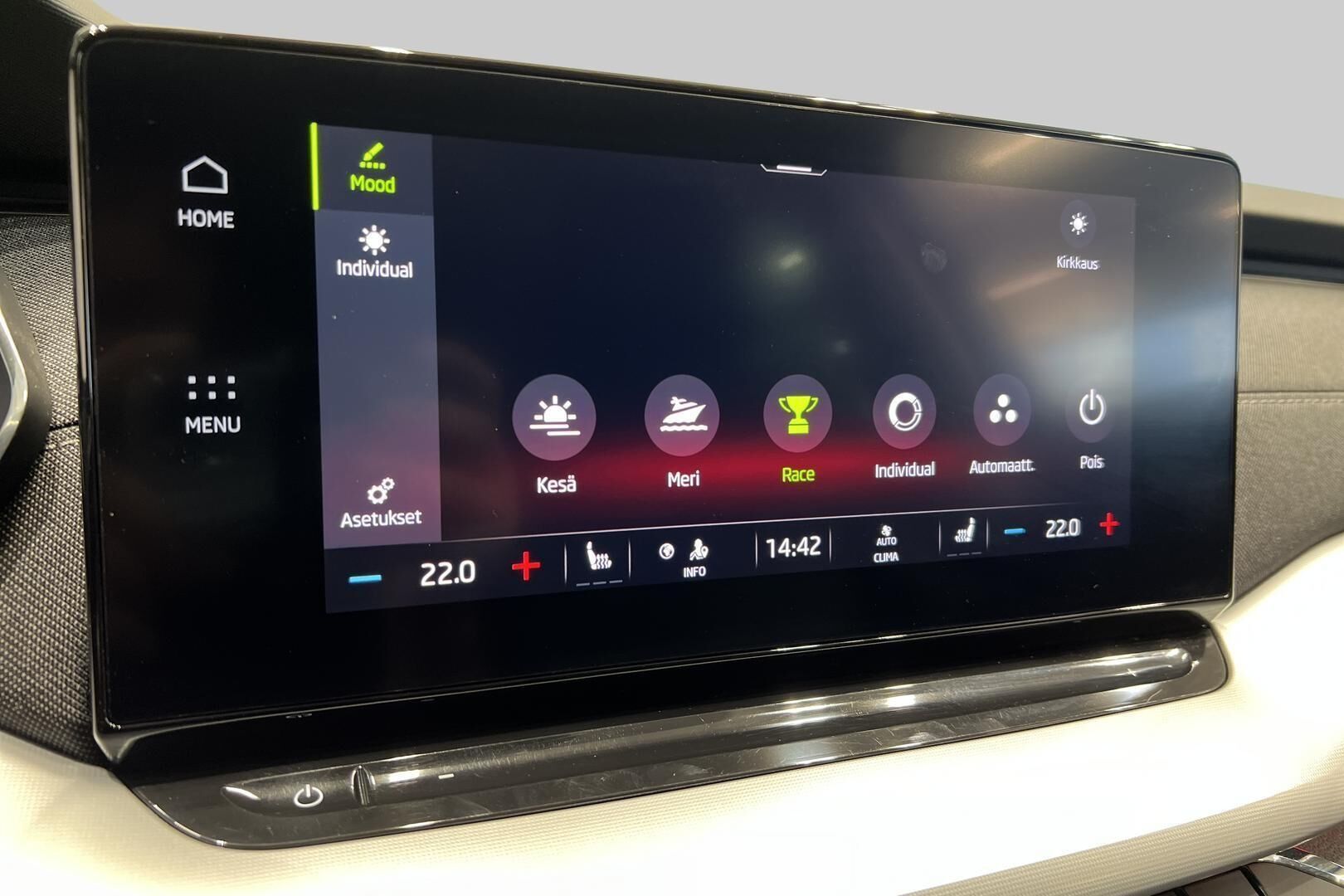 Skoda Octavia iso kuva 37