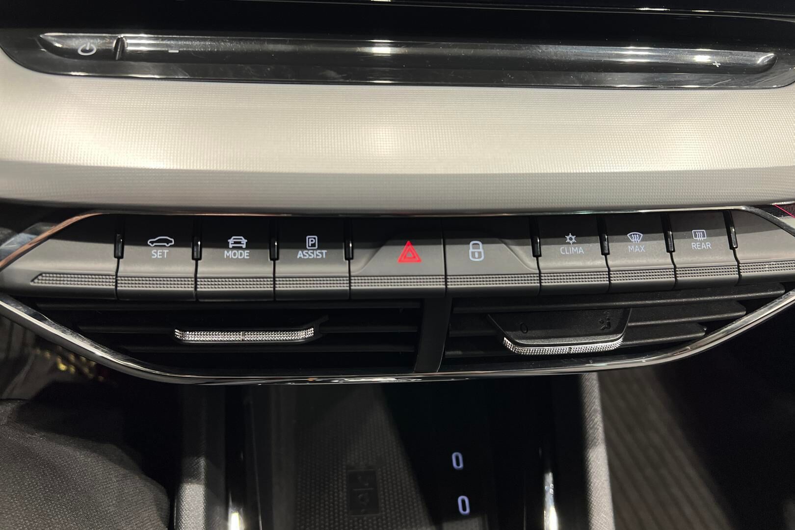 Skoda Octavia iso kuva 15