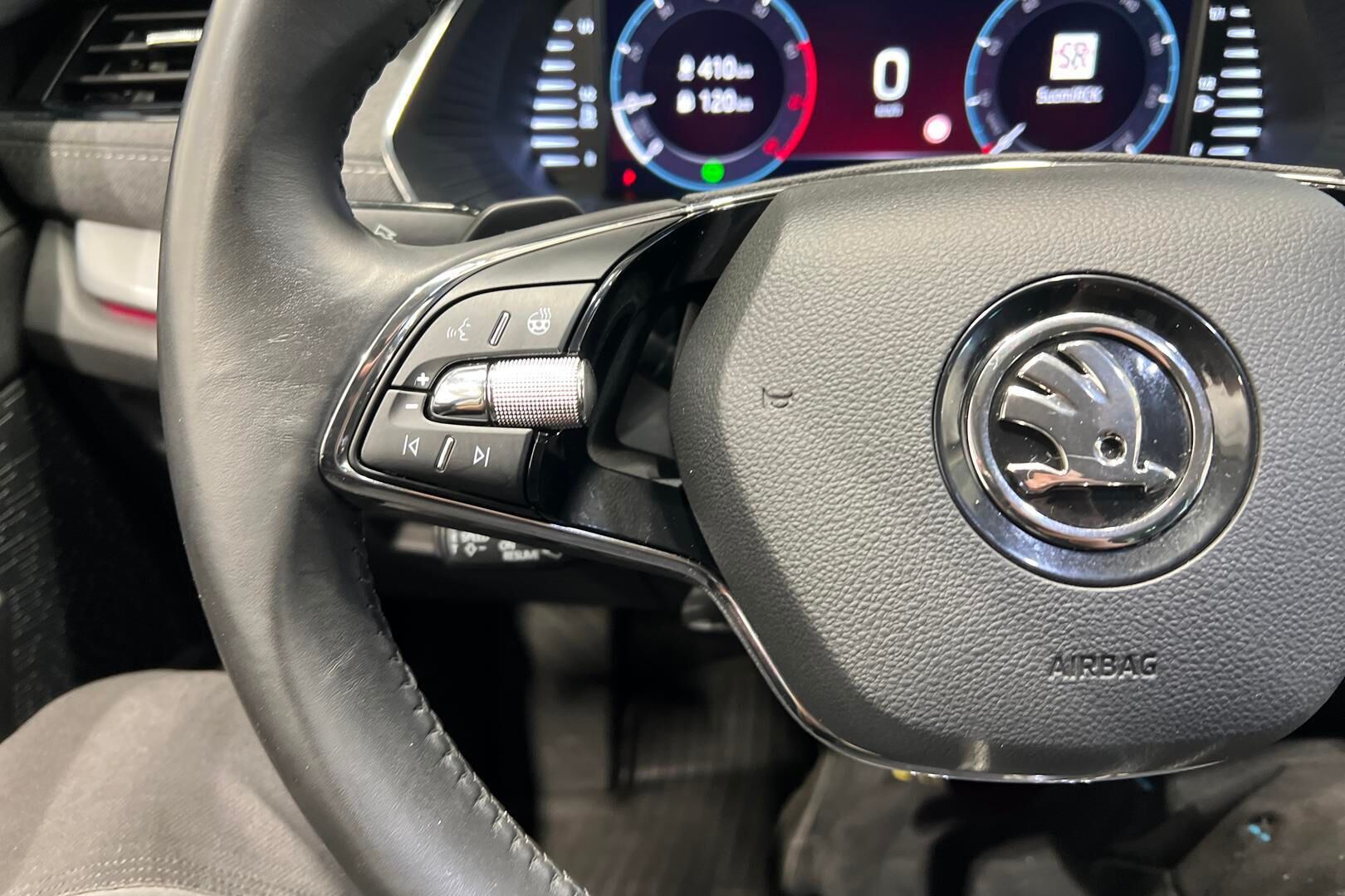 Skoda Octavia iso kuva 21