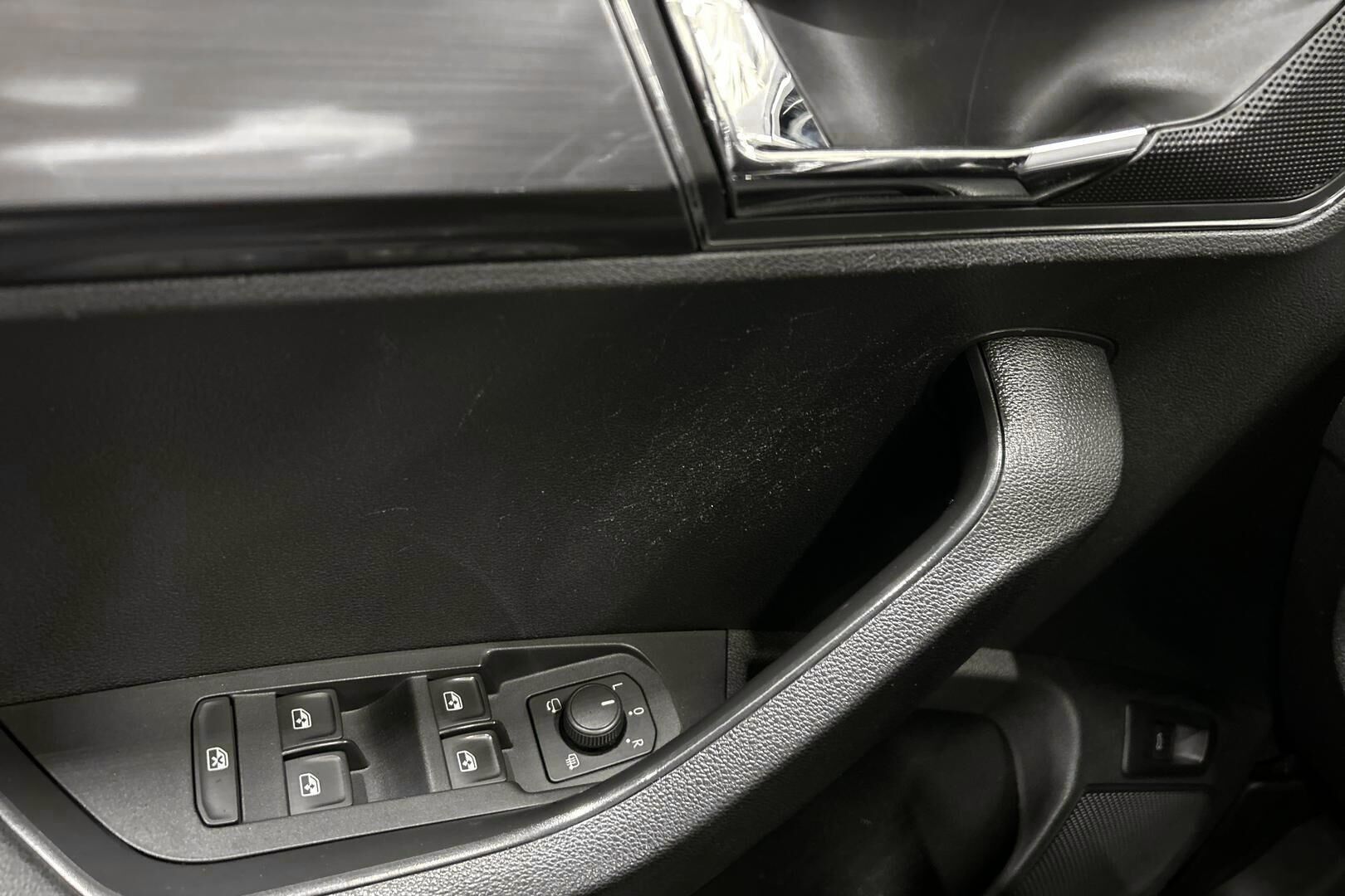 Skoda Karoq iso kuva 13